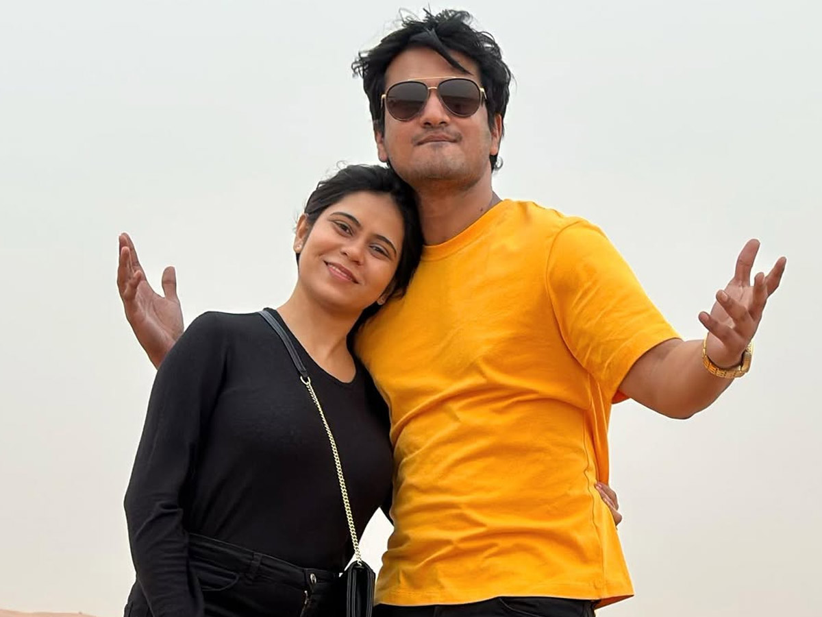 Hero_20Nikhil_20And_20Pallavi_20Wedding_20Anniversary_20Photos_20_286_29.jpg 7