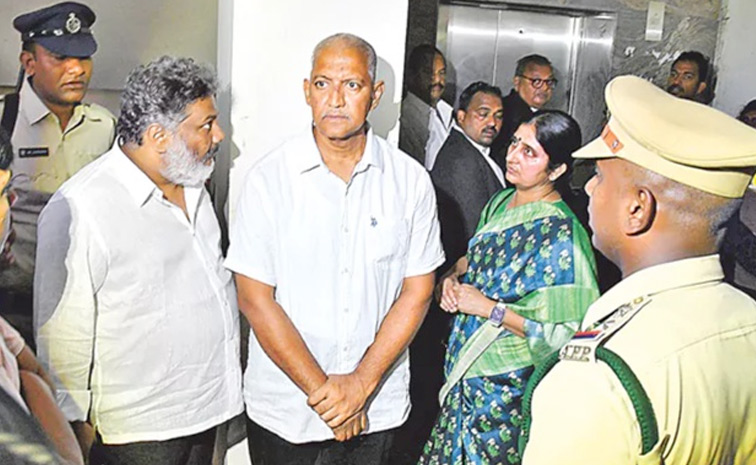 vamsi1.jpg
