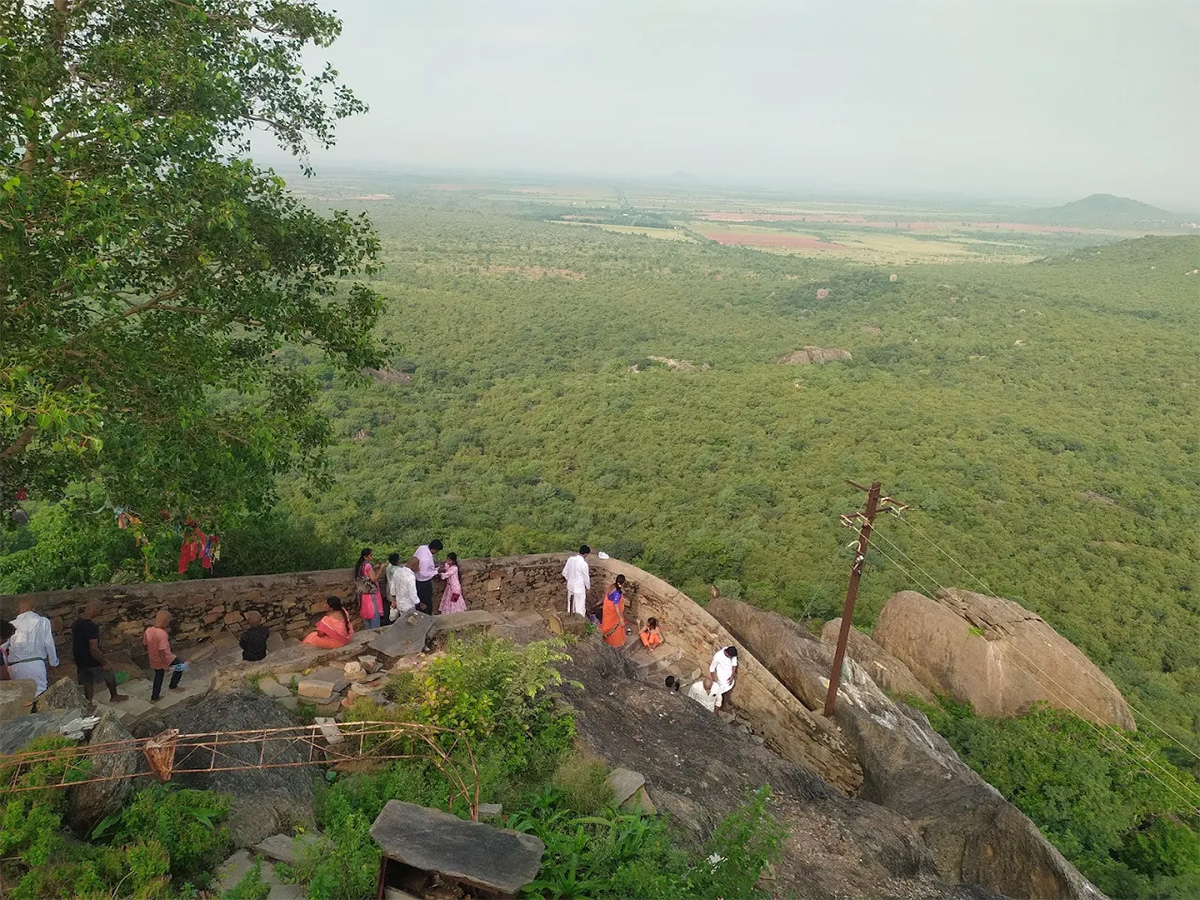 Sri_20Malayadri_20Lakshmi_20Narasimha_20Swamy_20Temple_20Malakonda_20Photos_6.jpg 6