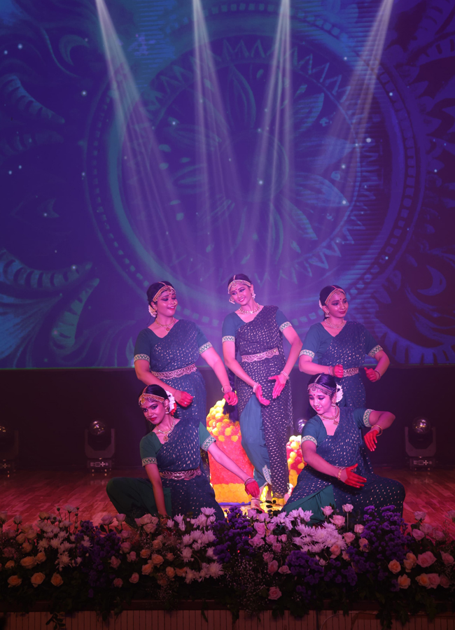 MIssWorld_202025_20in_20hyd_2011.jpg 12