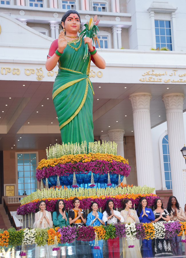 MIssWorld_202025_20in_20hyd_2013.jpg 14