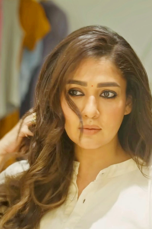 Nayanthara_20joins_20Chiranjeevi_20and_20Anil_20Ravipudis_20film_20Mega_20157_20Photos_20_285_29.jpg 7