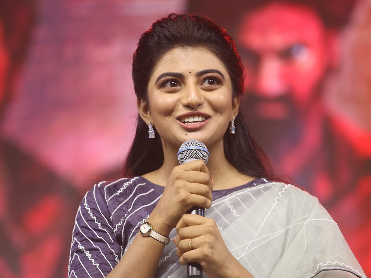 Bhairavam_20Movie_20Trailer_20Launch_20Event_20In_20Eluru_20Photos__20_2817_29.jpg 17