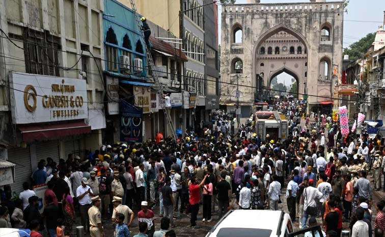 gulzar_20house_20fire_20accident.jpg