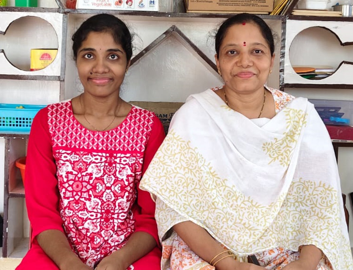 Niharika-mother.jpg