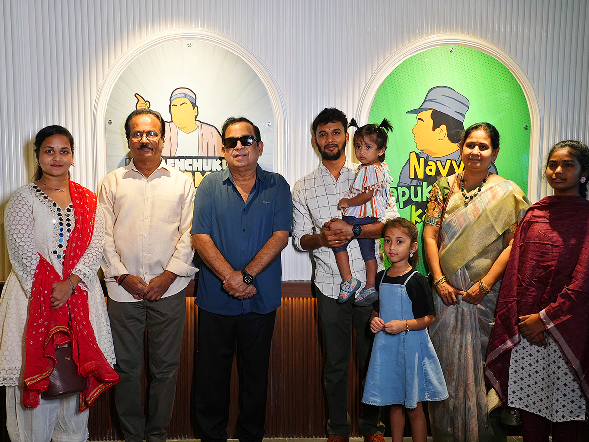 Padma_20Shri_20Brahmanandam_20Inaugurated_20Hotel_20Aho_12.jpg 11