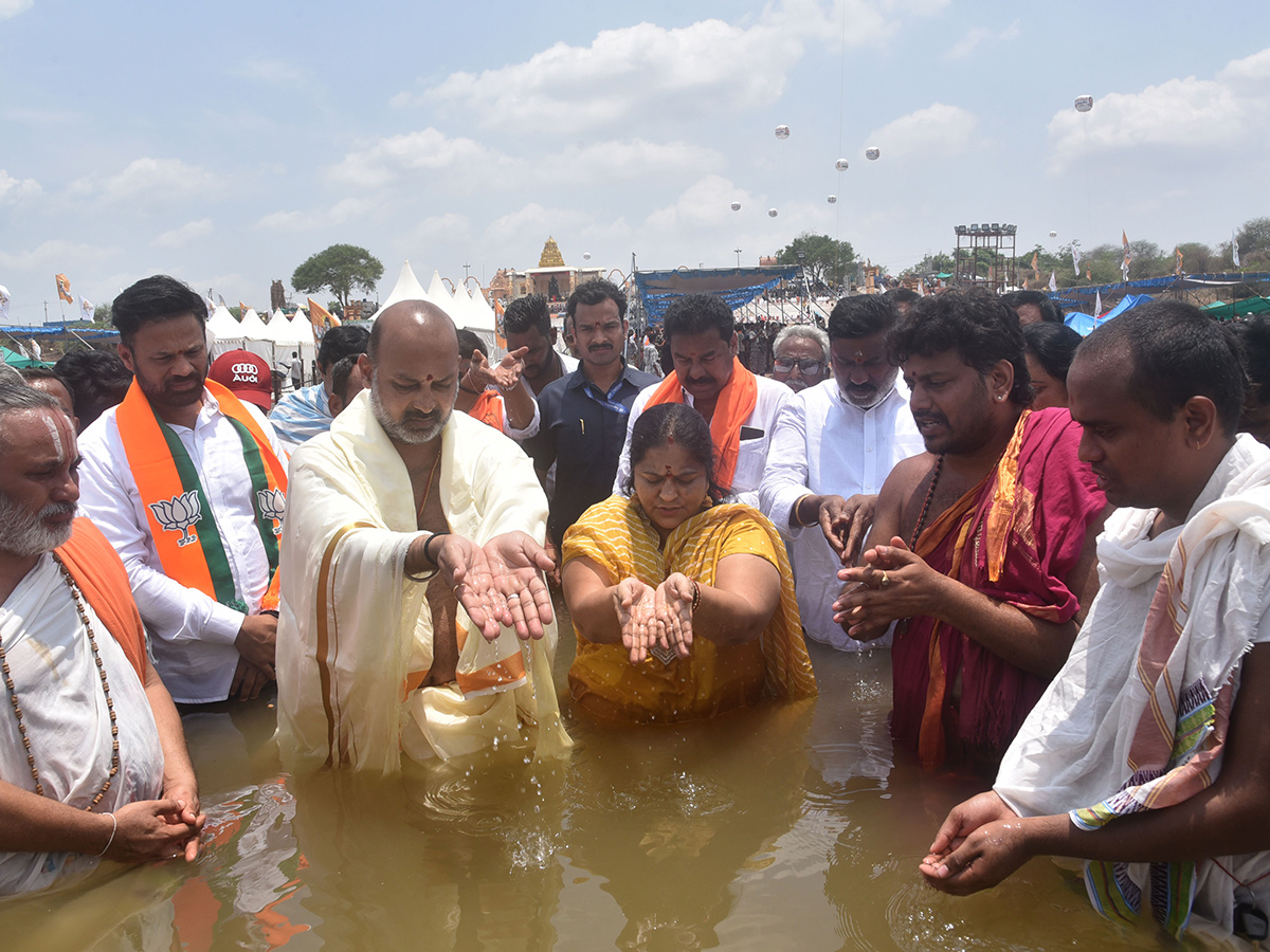 saraswati_20pushkaralu_202025_20in_20telangana_20photos__20_2815_29.jpg 15