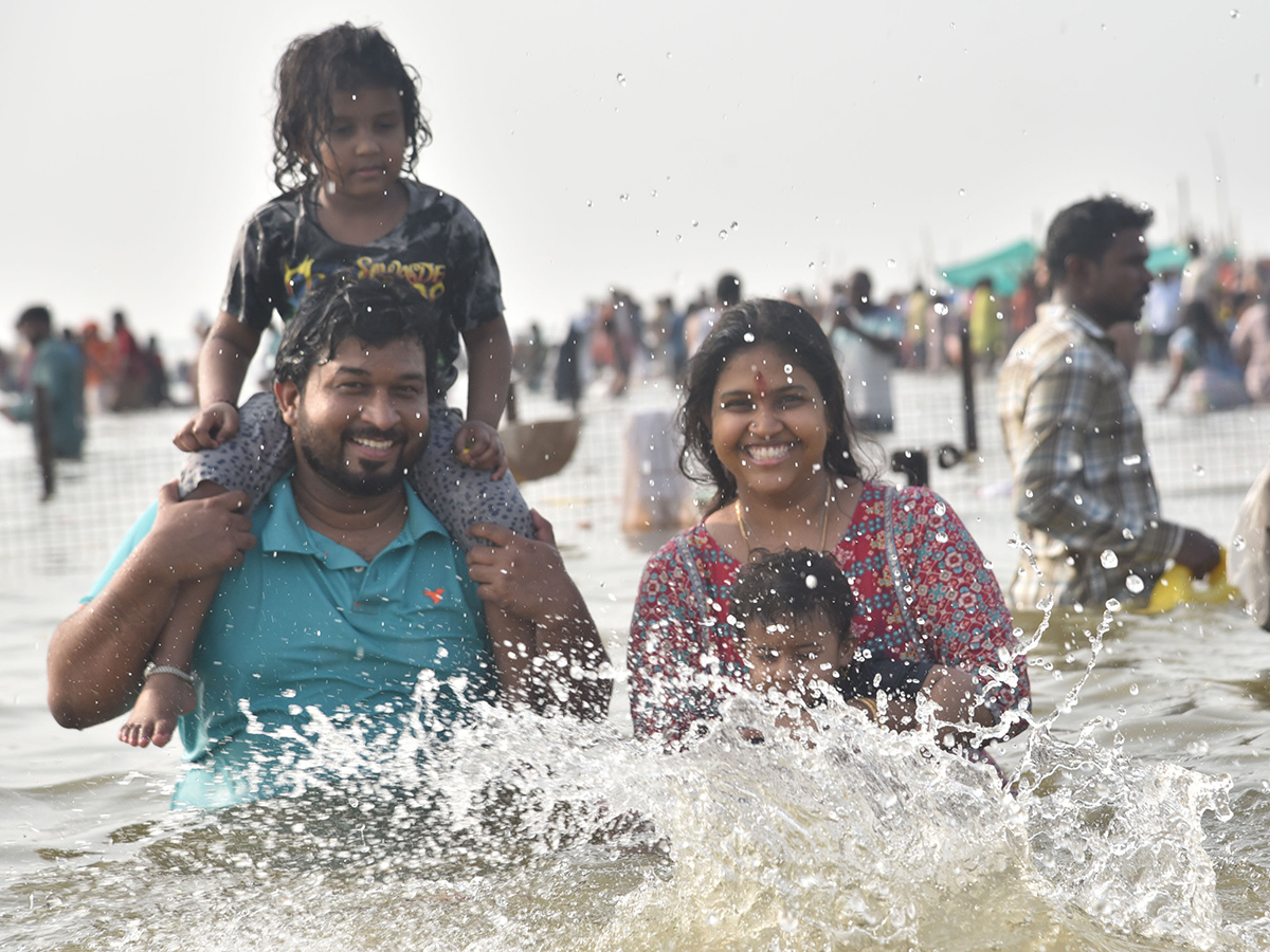Kaleshwaram_20Saraswati_20River_20Pushkaralu_202025_20Photos__20_2814_29.jpg 14
