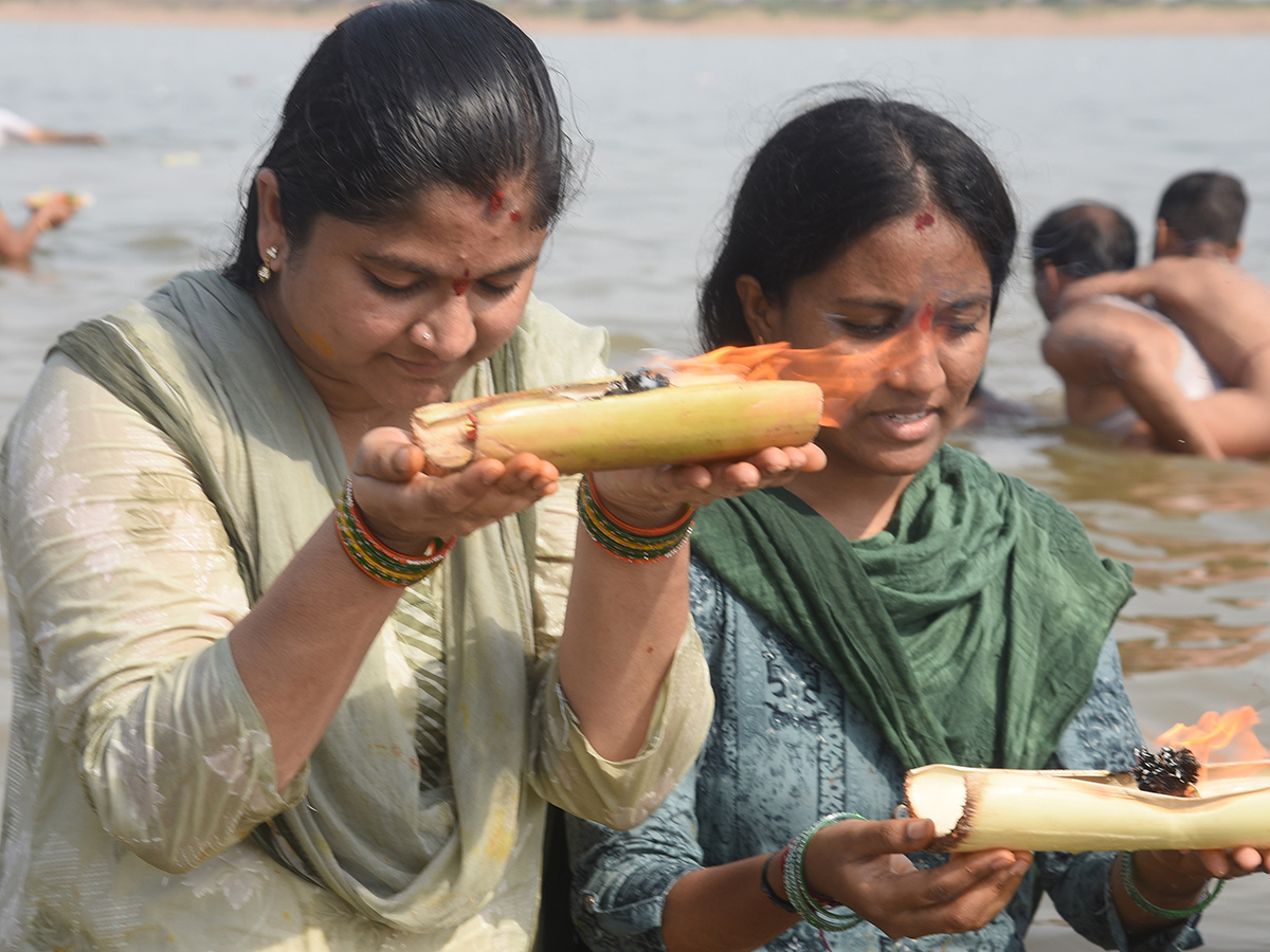 Kaleshwaram_20Saraswati_20River_20Pushkaralu_202025_20Photos__20_285_29.jpg 5