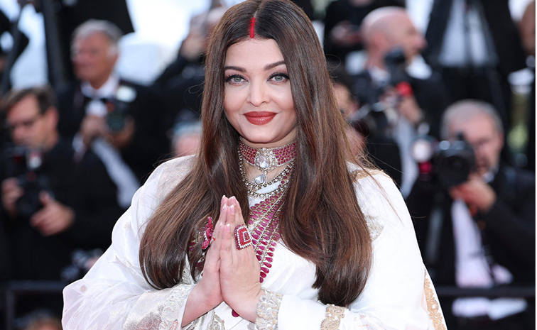 AishwaryaRaiBachchan-cannes.jpg