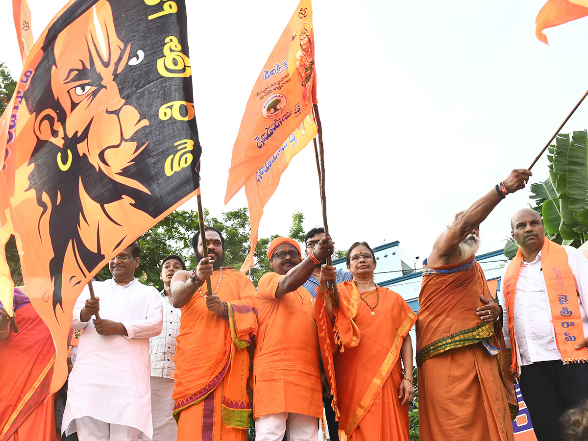 Hanuman_20Jayanti_202025_20_20Hanuman_20Shobha_20Yatra_20Vijayawada_20BRTS_20Road__20_2814_29.jpg 14
