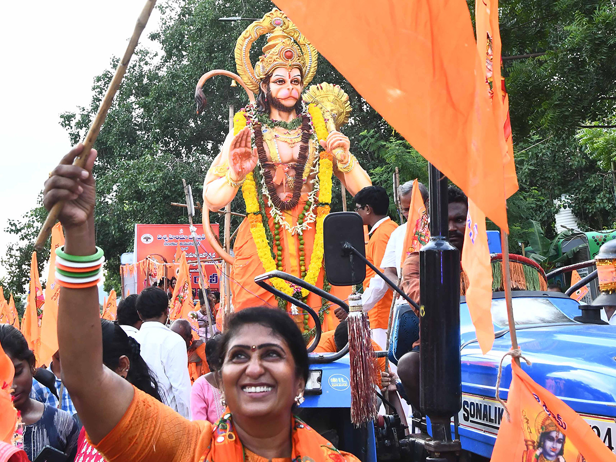 Hanuman_20Jayanti_202025_20_20Hanuman_20Shobha_20Yatra_20Vijayawada_20BRTS_20Road__20_285_29.jpg 5
