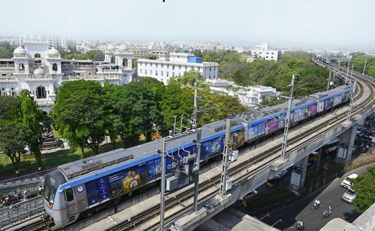 Metro-Train-Hyderabad.jpg