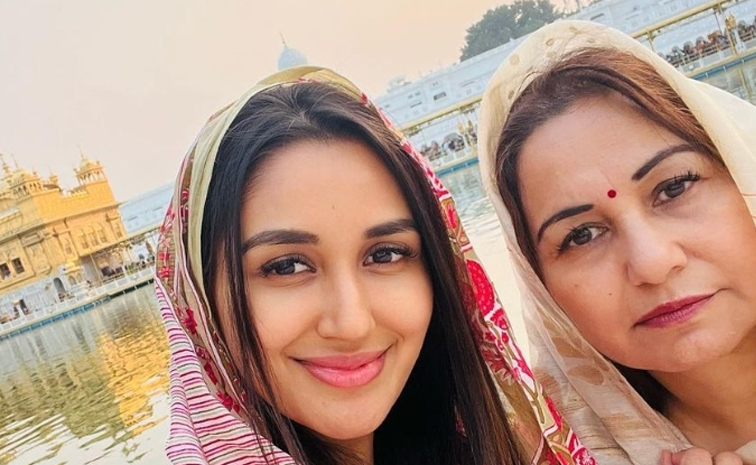 NikitaDutta.jpg