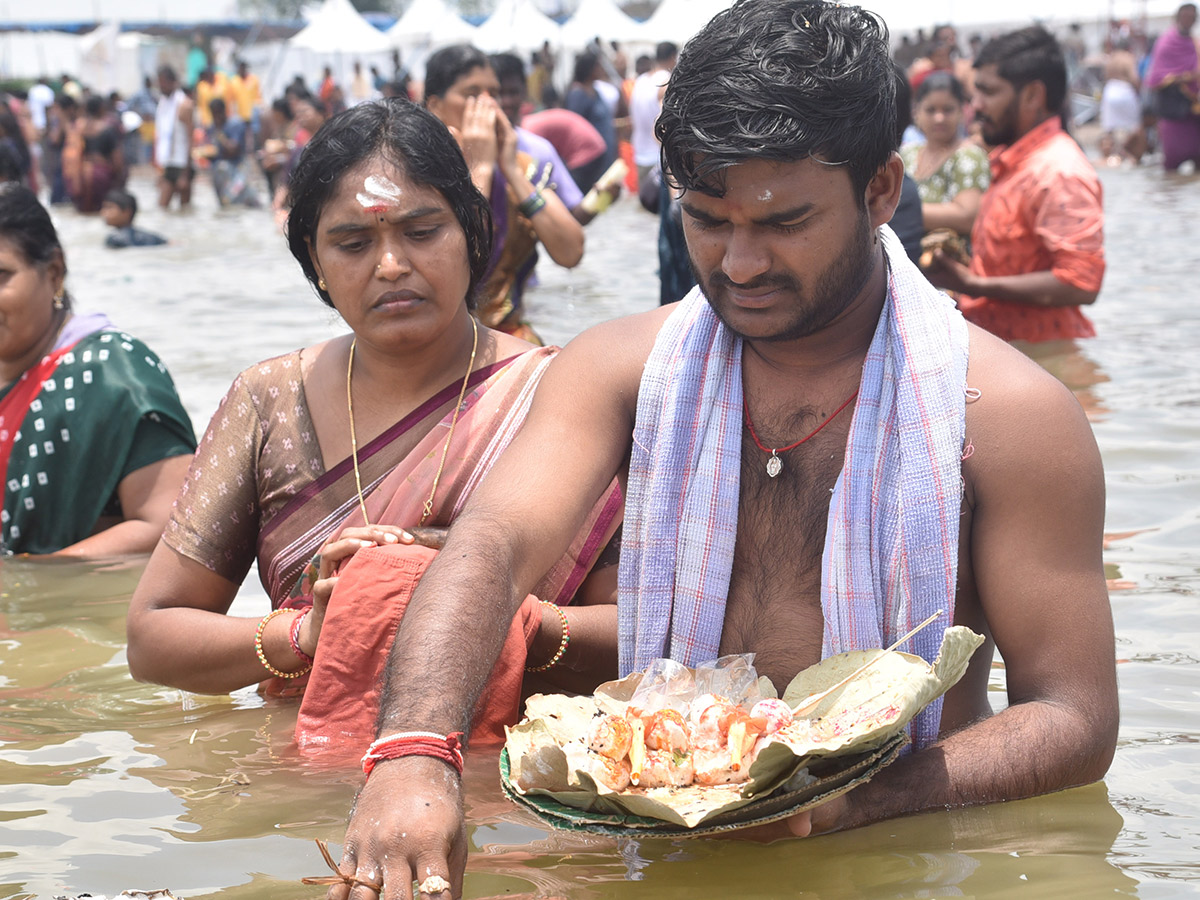 Telangana_20_20Saraswati_20Pushkaralu_202025_20Photos__20_2810_29.jpg 10