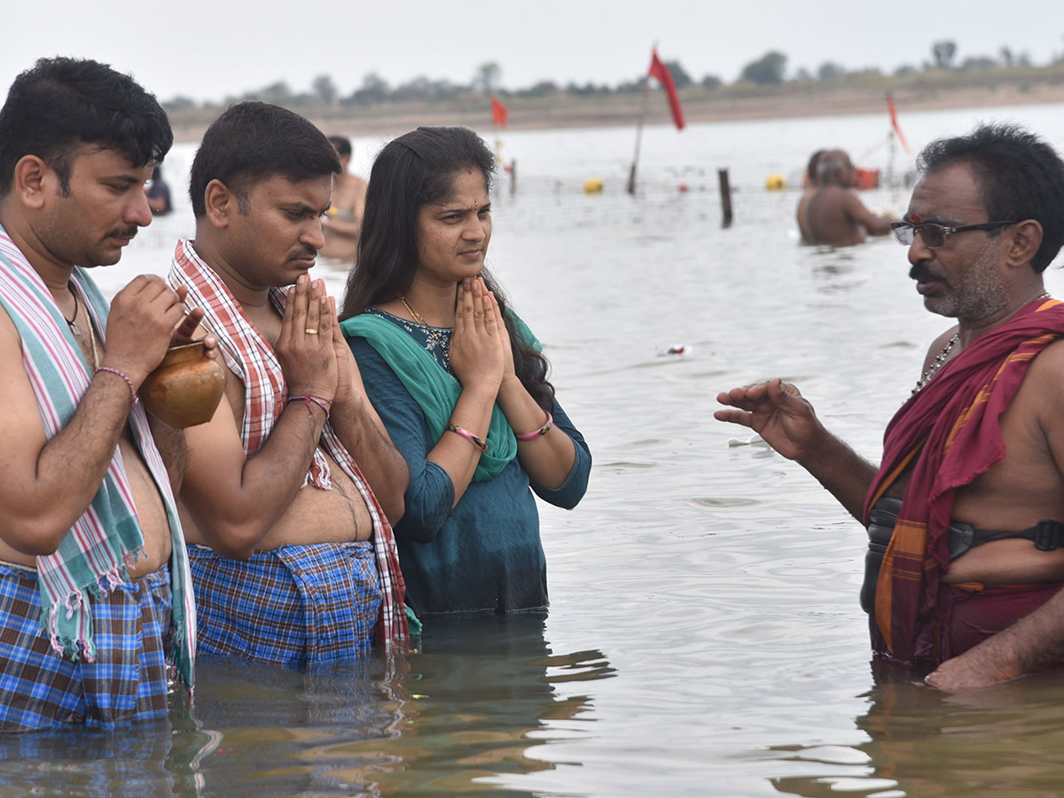 Telangana_20_20Saraswati_20Pushkaralu_202025_20Photos__20_2817_29.jpg 16