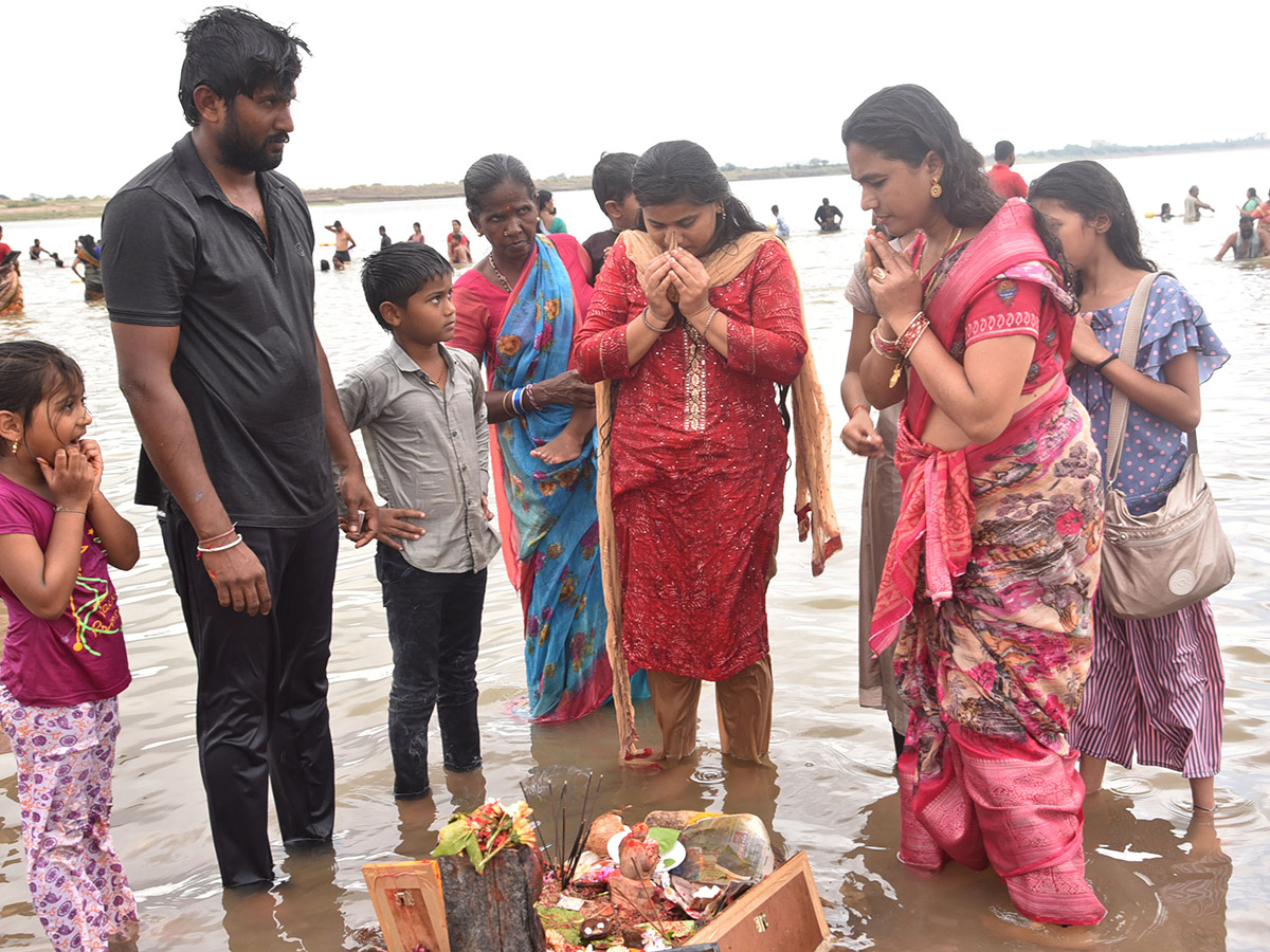 Telangana_20_20Saraswati_20Pushkaralu_202025_20Photos__20_2819_29.jpg 22