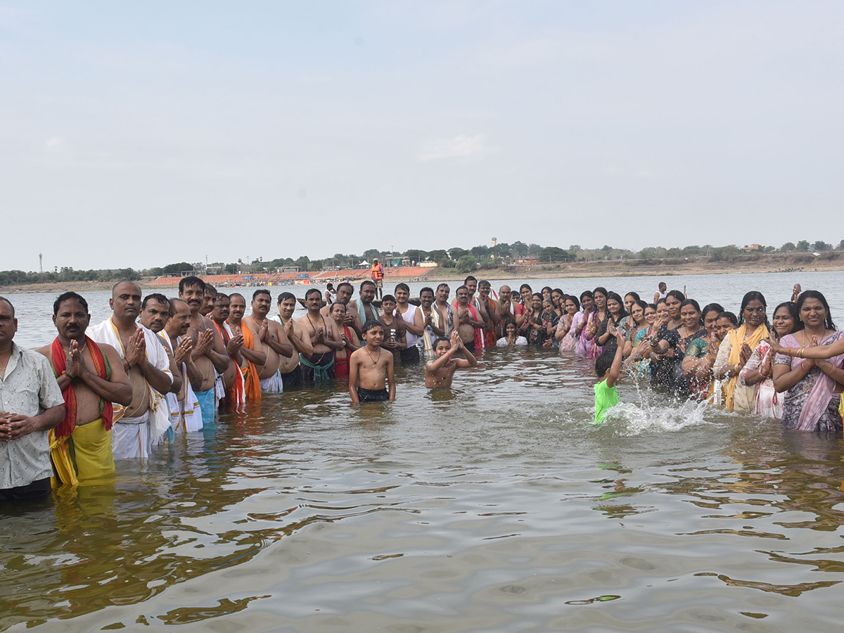 Telangana_20_20Saraswati_20Pushkaralu_202025_20Photos__20_284_29.jpg 4