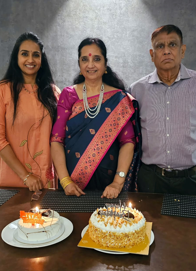 Laya_20mothers_20birthday1.jpg 2