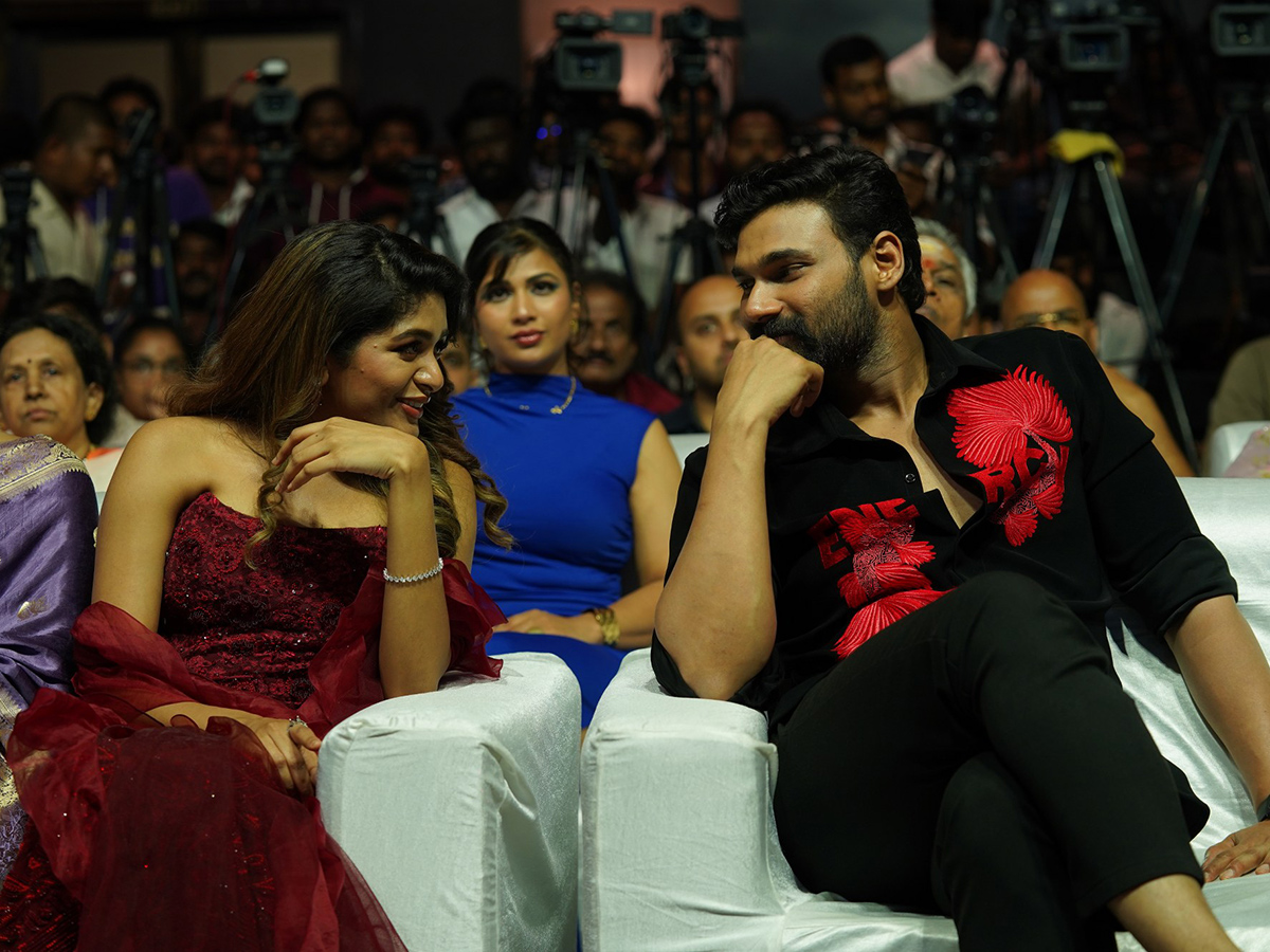 Bhairavam_20Grand_20Pre-Release_20Event_20Photos__20_287_29.jpg 7