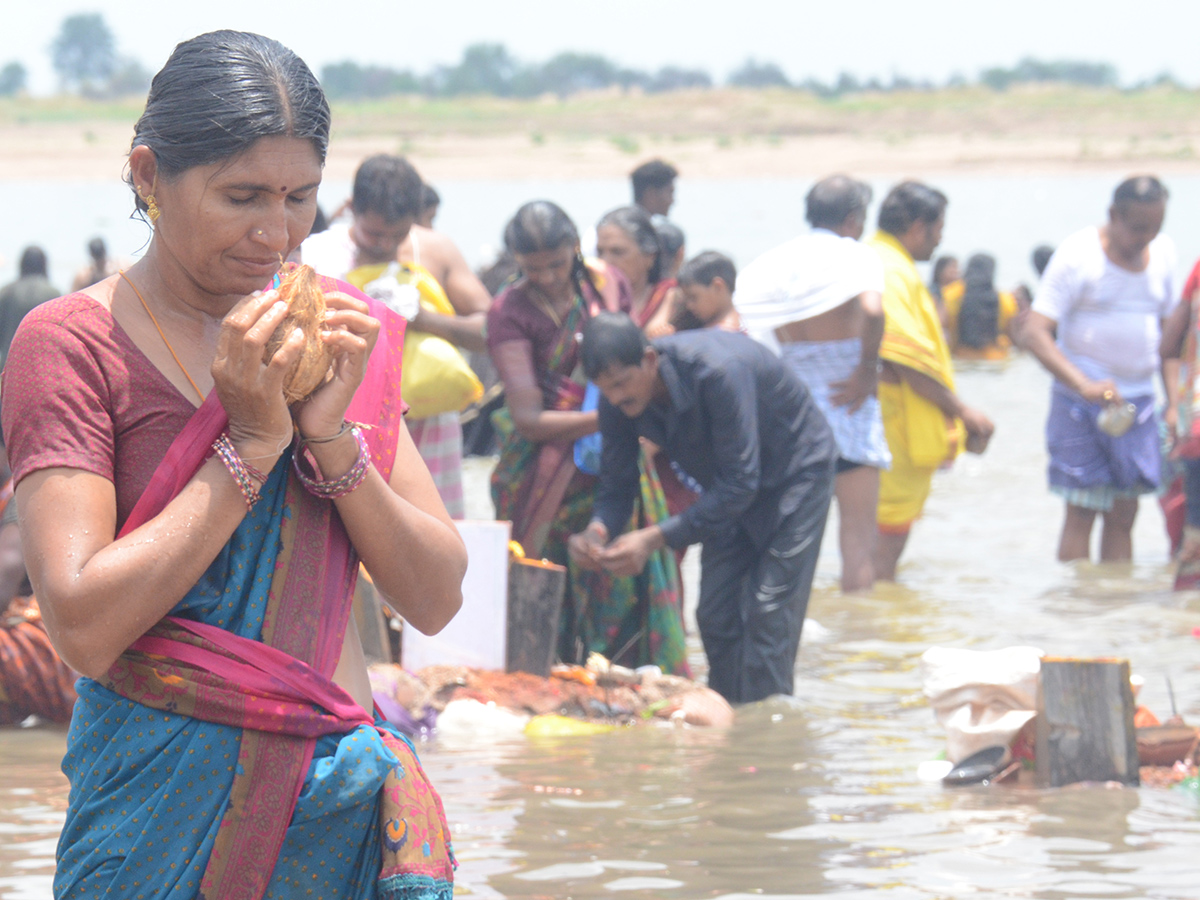 Saraswati_20Pushkaralu_202025_20in_20Telangana_20Photo_20Gallery__20_2813_29.jpg 13