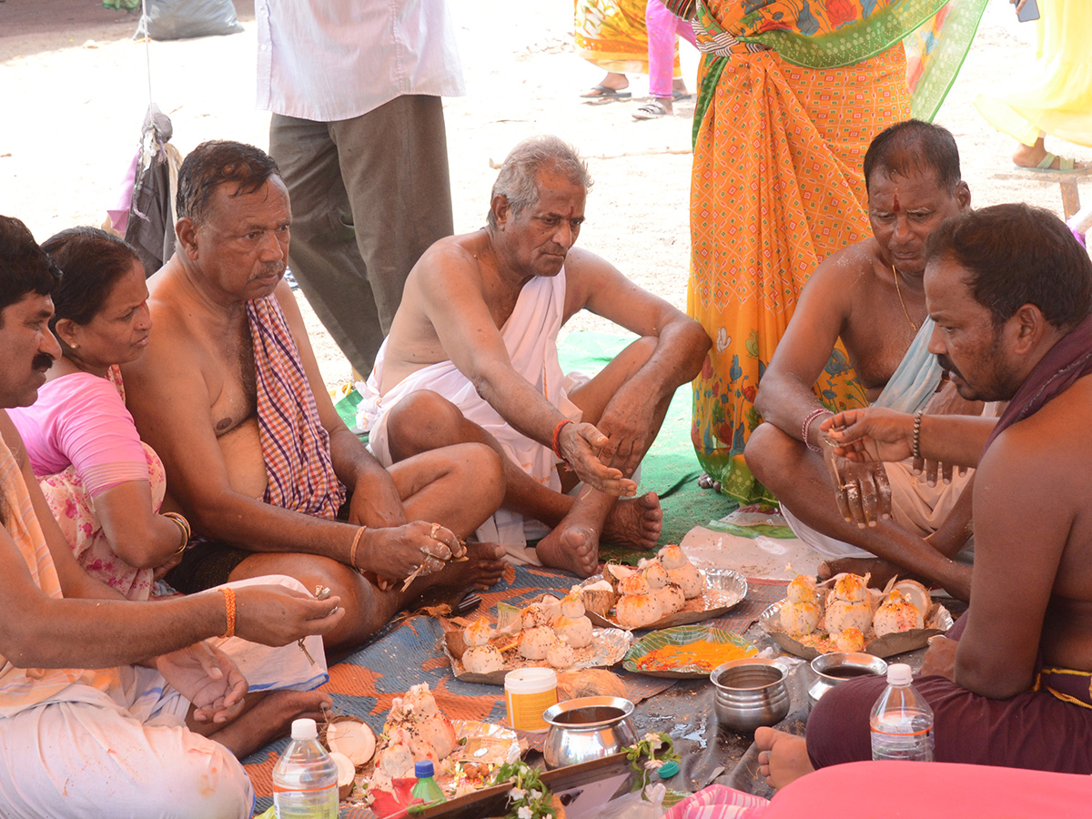 Saraswati_20Pushkaralu_202025_20in_20Telangana_20Photo_20Gallery__20_2814_29.jpg 14