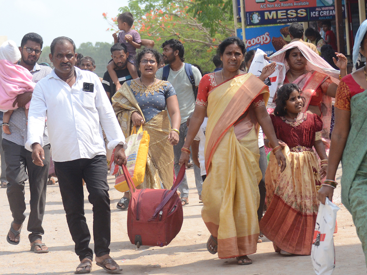 Saraswati_20Pushkaralu_202025_20in_20Telangana_20Photo_20Gallery__20_2818_29.jpg 18