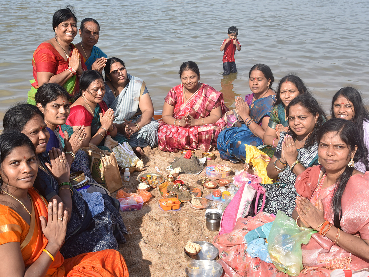 Saraswati_20Pushkaralu_202025_20in_20Telangana_20Photo_20Gallery__20_288_29.jpg 8