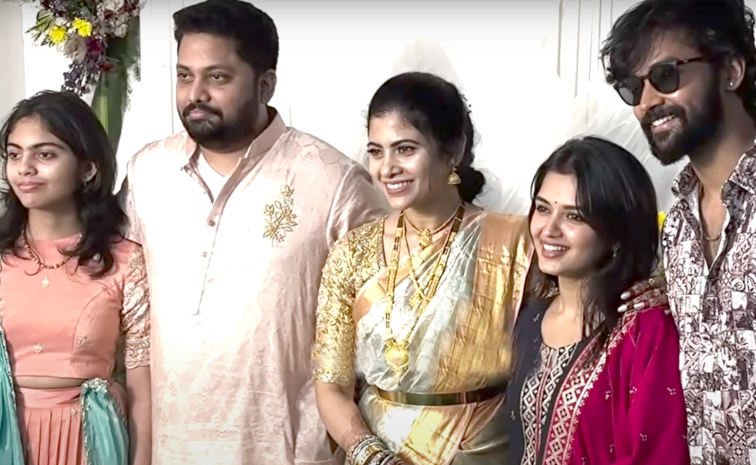 Actress_20RJ_20Kajal_20House_20Warming_20Ceremony_20Photos_20_2813_29.jpg 11