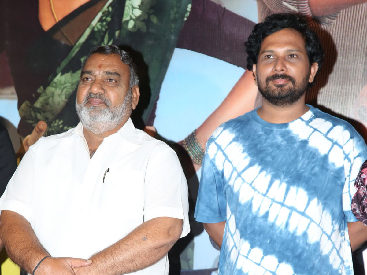 Badmashulu_20Movie_20Trailer_20Launch_20Event_20Photos__20_2810_29.jpg 10