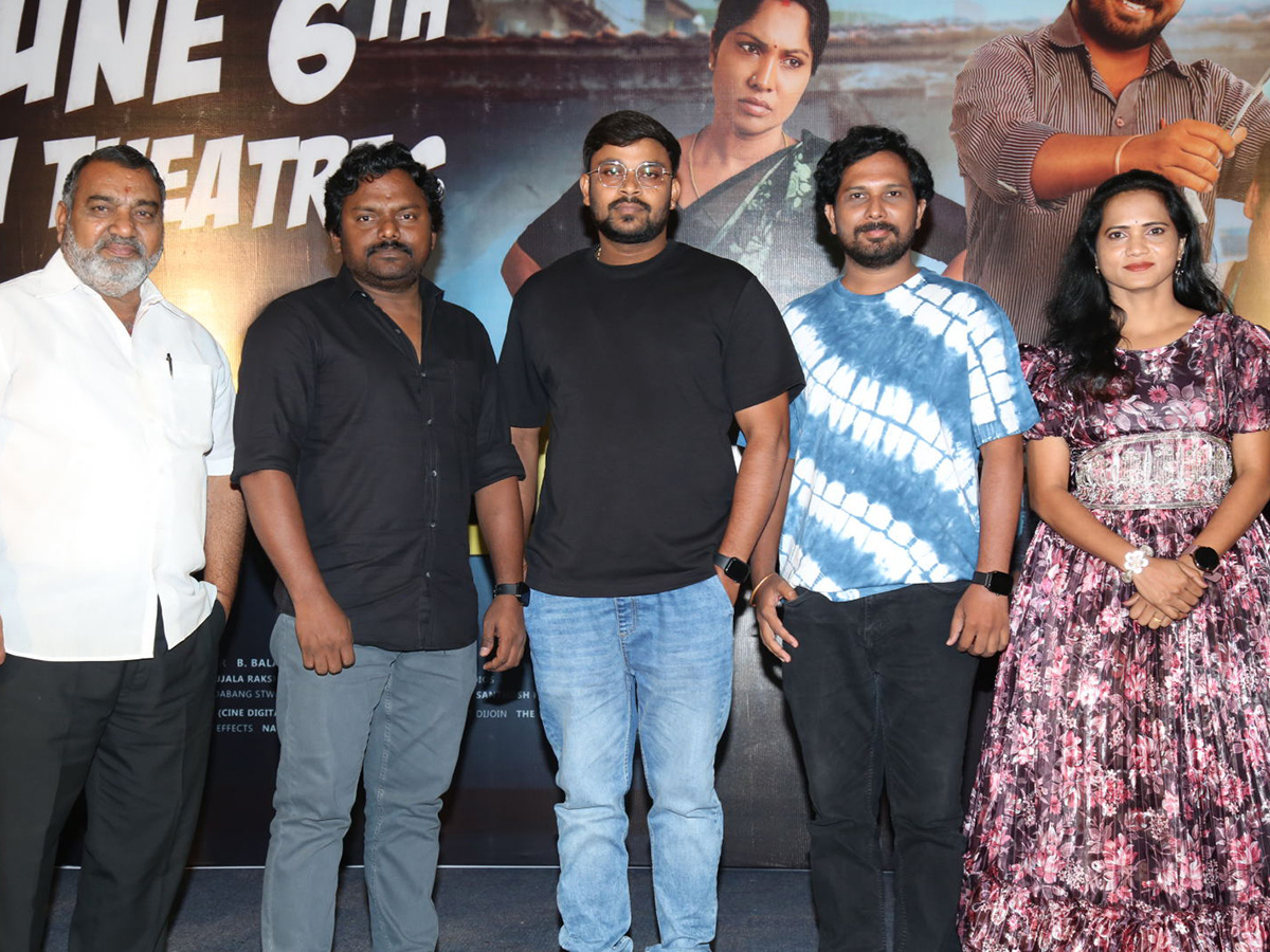 Badmashulu_20Movie_20Trailer_20Launch_20Event_20Photos__20_284_29.jpg 4