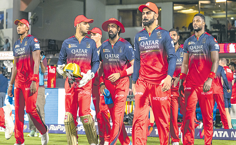 KOHLI-MATES-36119.jpg