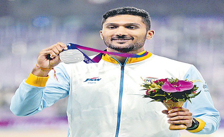 TEJASWIN-DECATHLON-SILVER2.jpg