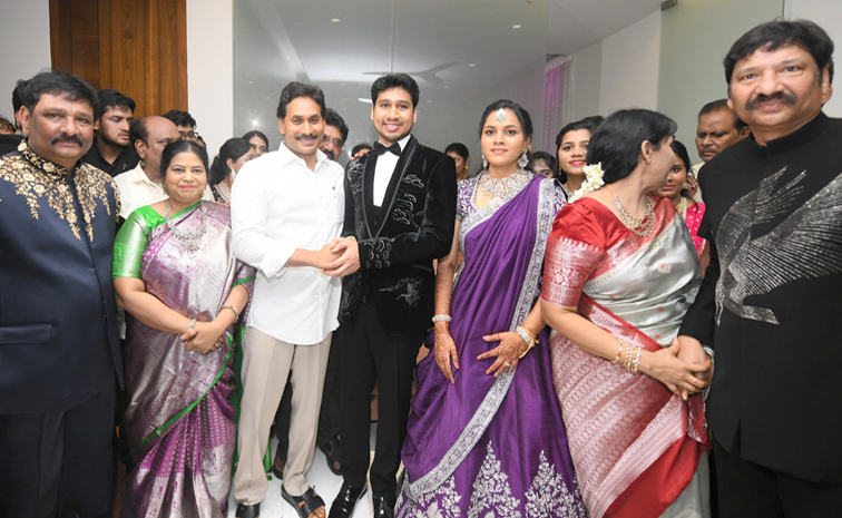 ysjagan_attendwedding4.jpg