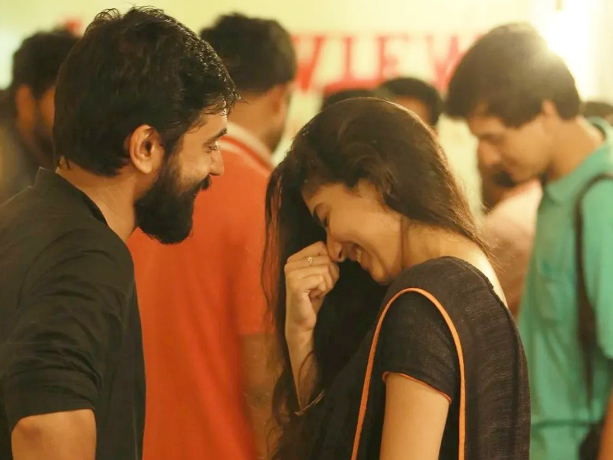 Sai_20Pallavi_20Remembers_20Her_20Role_20As_20Malar_20in_20the_20movie_20Premam_20Photos_20_2811_29.jpg 12
