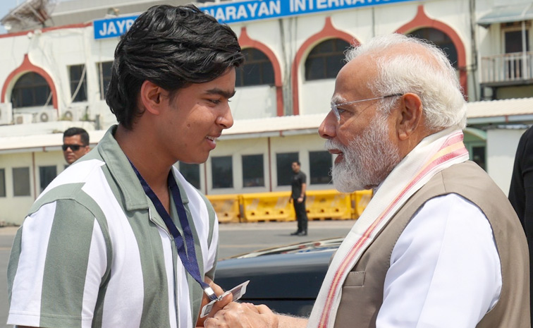 modi1_0.jpg