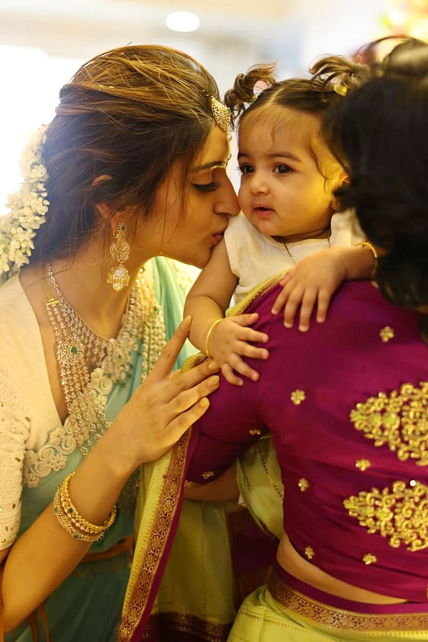 Actress_20Sreeleela_20Shares_20Nostalgic_20Birthday_20Throwback_20from_20Her_20Childhood_20Photos_20_284_29.jpg 5
