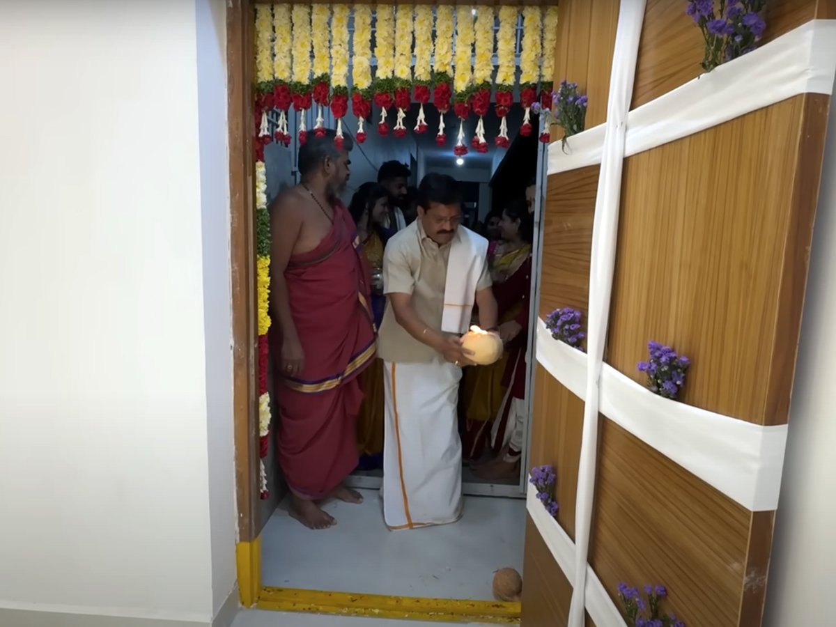 viswa_20new_20home_20ceremony4.jpg 5