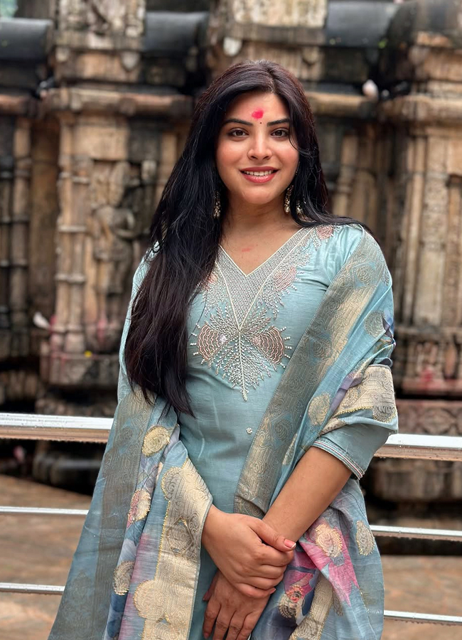 Priyanka_20singh1.jpg 2