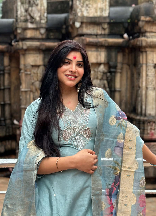 Priyanka_20singh2.jpg 3