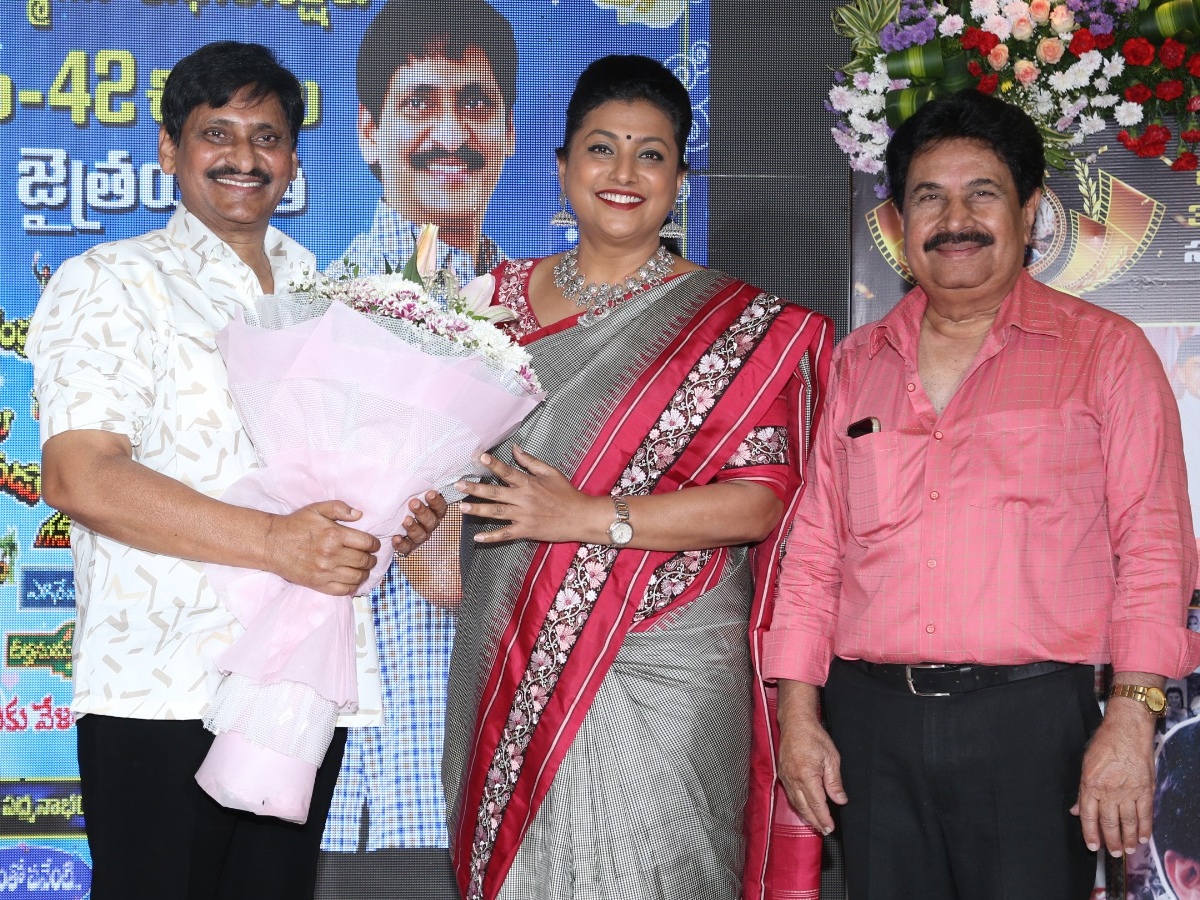 SV_20krishna_20reddy_20birthday16.jpg 16