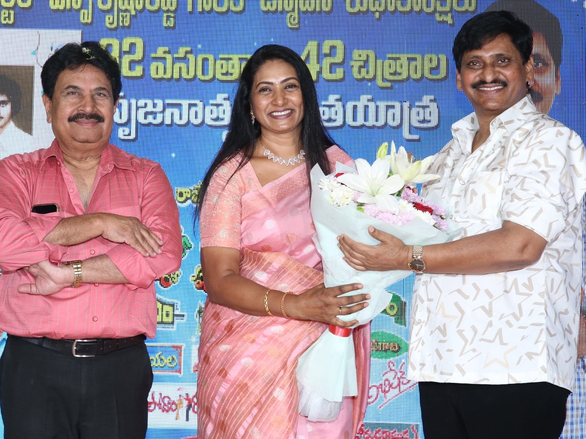 SV_20krishna_20reddy_20birthday6.jpg 6