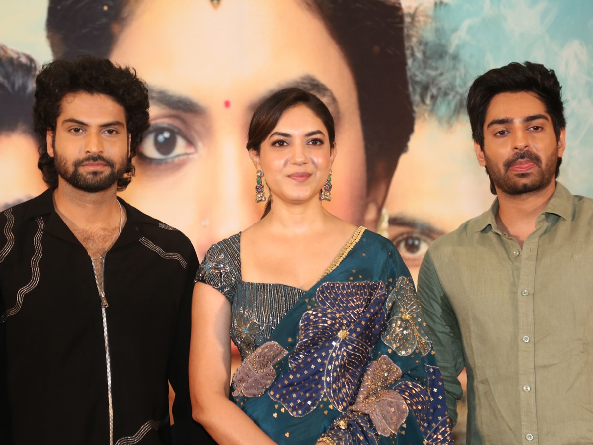 Devi_20and_20devika_20pressmeet4.jpg 4