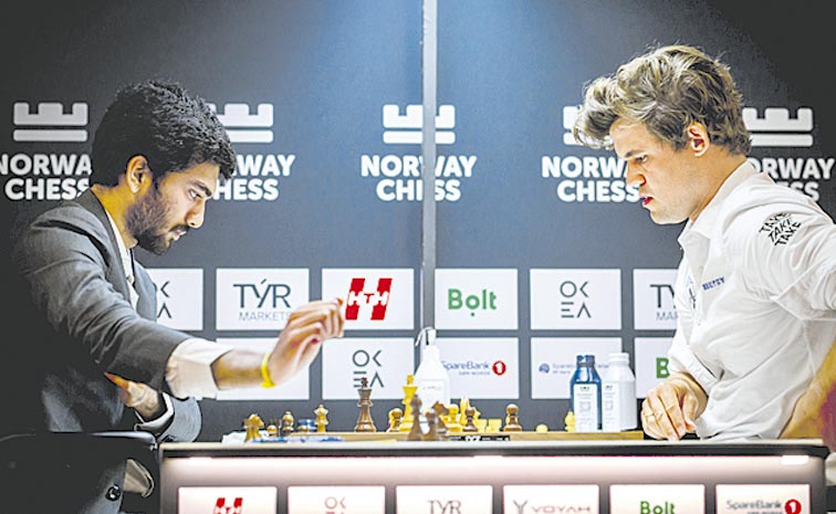 GUKESH-BTS-CARLSEN-25.jpg