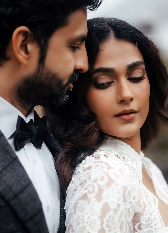 Malli_20raava_20actress_20wedding_20anniversary4.jpg 5