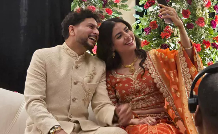 Kuldeep_20Yadav_20gets_20engaged_20to_20childhood_20friend_20Vanshika_20in_20Lucknow_20photos_20_284_29.jpg 5