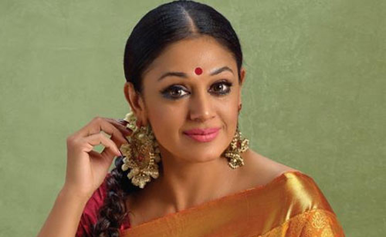 shobana.jpg