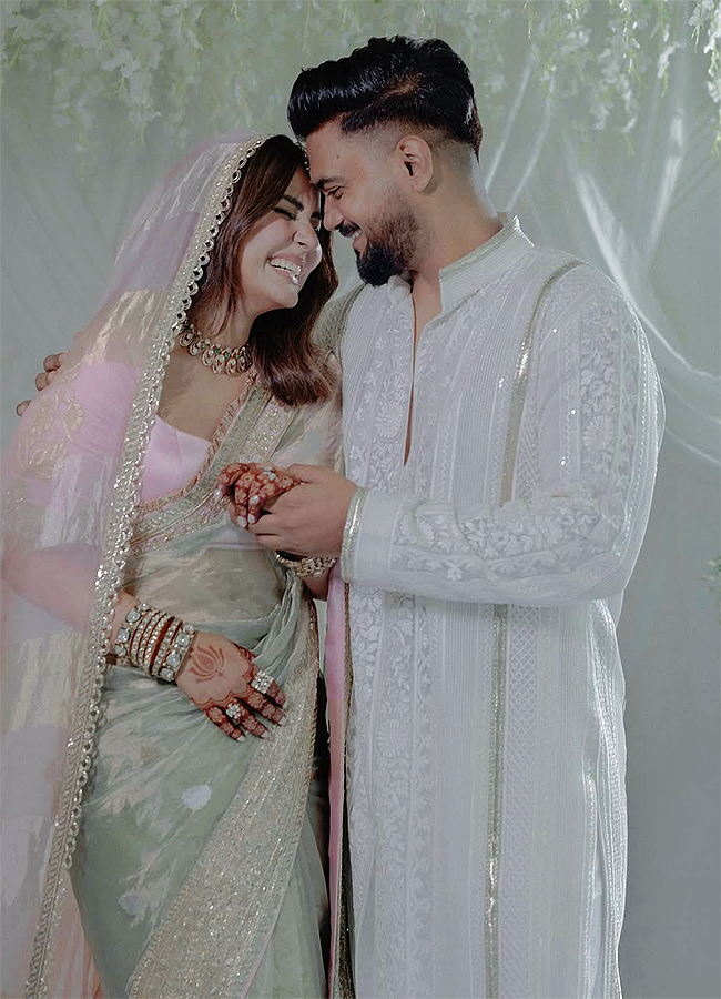 Hina_20Khan_20marries_20Rocky_20Jaiswal_20in_20an_20intimate_20ceremony_20amid_20cancer_20battle_20Photos__20_2816_29.jpg 16
