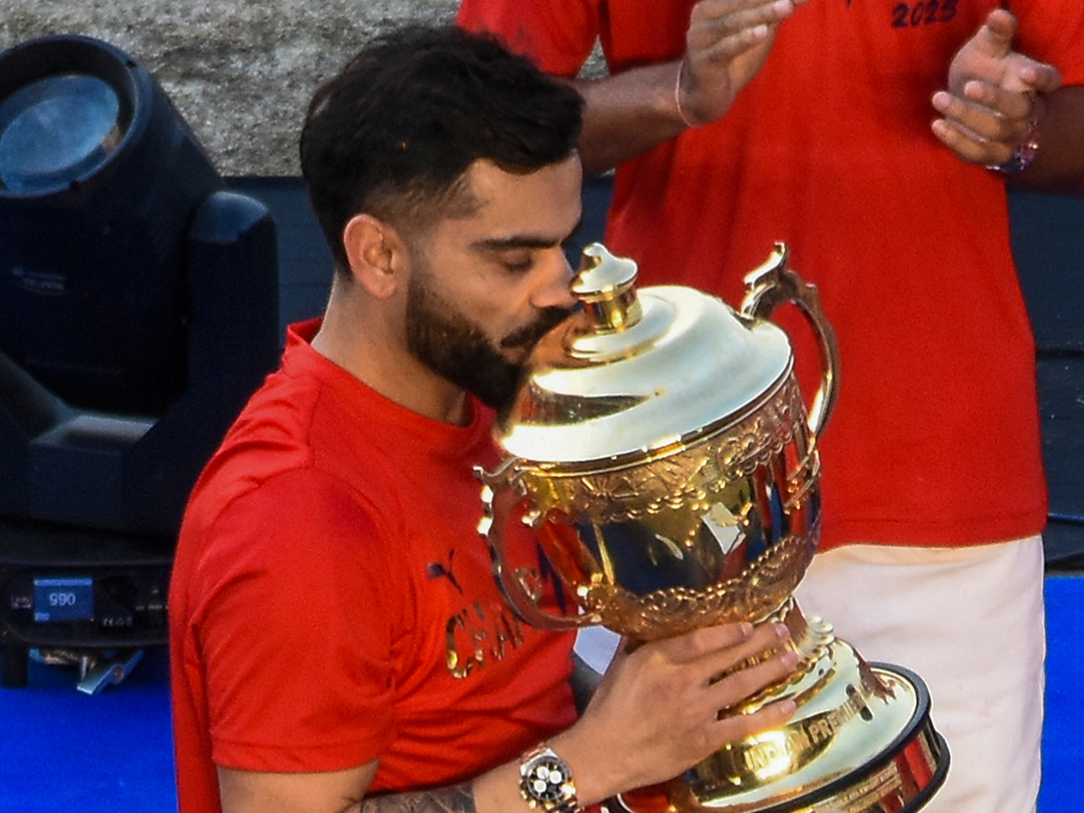 IPL_202025_20winning_20Royal_20Challengers_20Bengaluru_20team_20felicitation_20ceremony_20at_20the_20Chinnaswamy_20Stadium__20_289_29.jpg 9