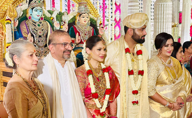 Senior_20Actress_20Sumalatha_20son_20Abhishek_20wedding_20Anniversary_20Photos_20_282_29.jpg 2